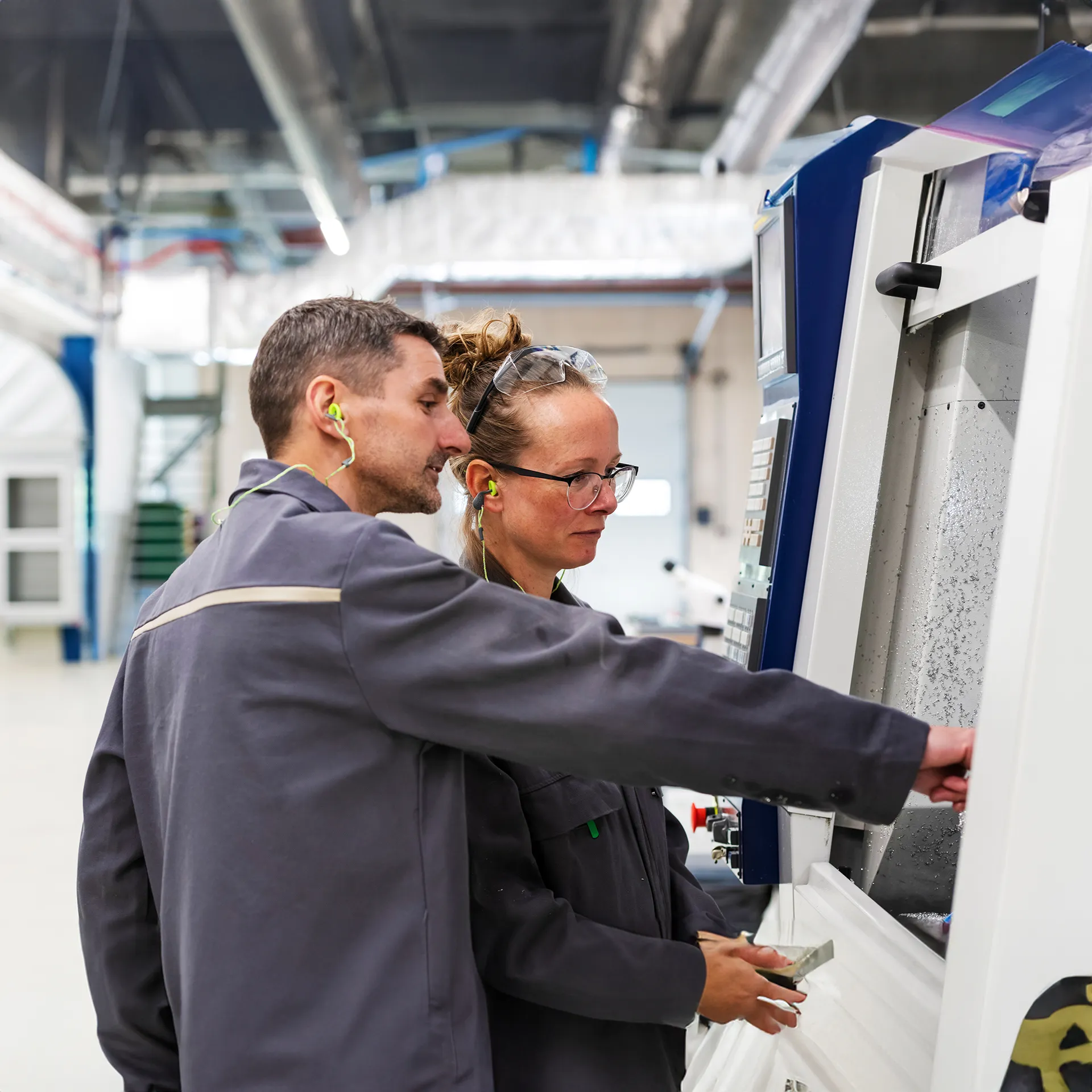 Axon' Cable expert in connectors and cables